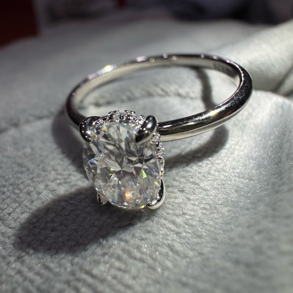 1.5CT moissanite Oval Cut Moissanite engagement ring, item 795